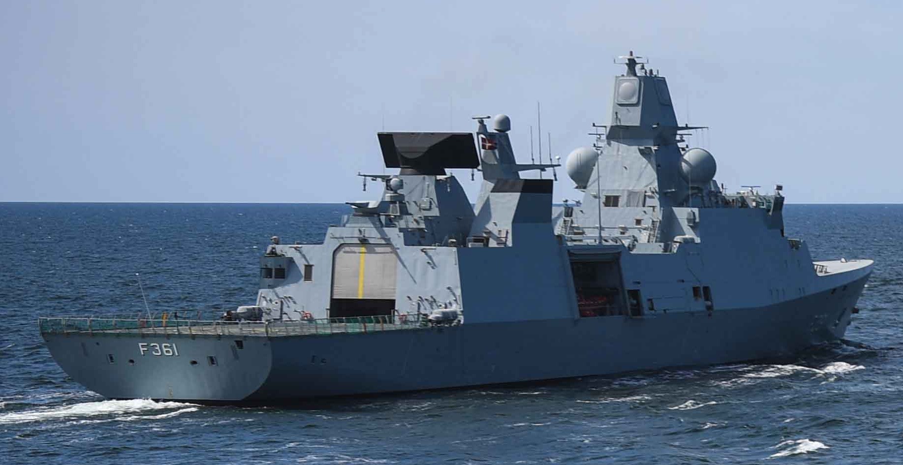 f-361 hdms iver huitfeldt class guided missile frigate ffg royal danish navy 07