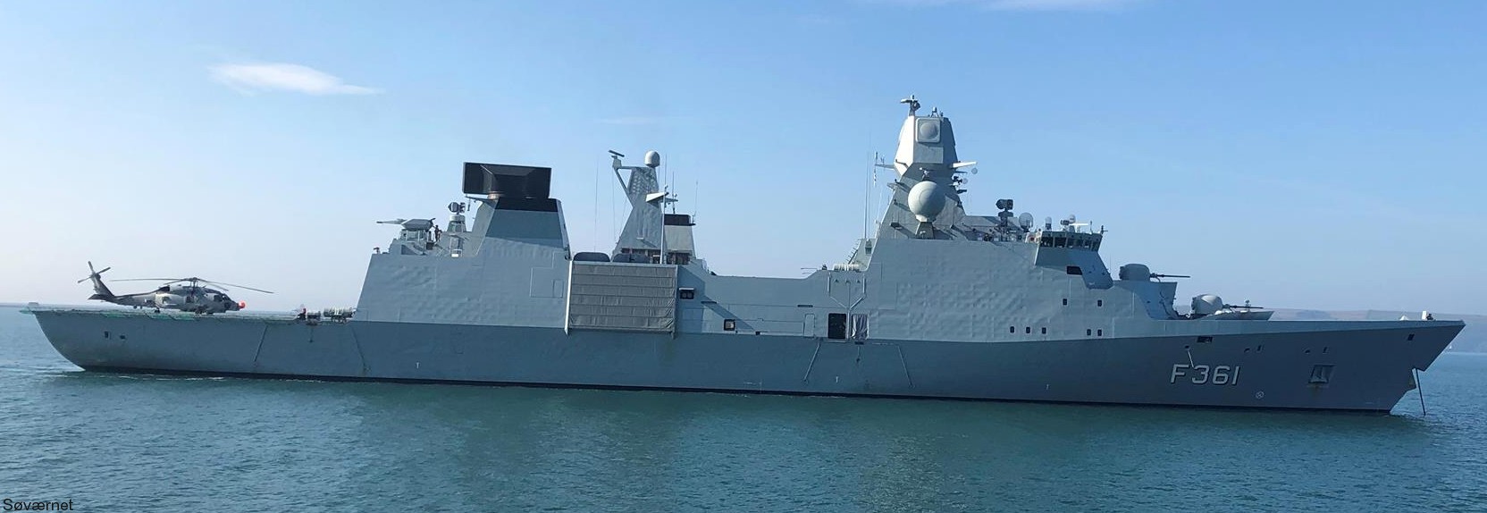 f-361 hdms iver huitfeldt class guided missile frigate ffg royal danish navy 39
