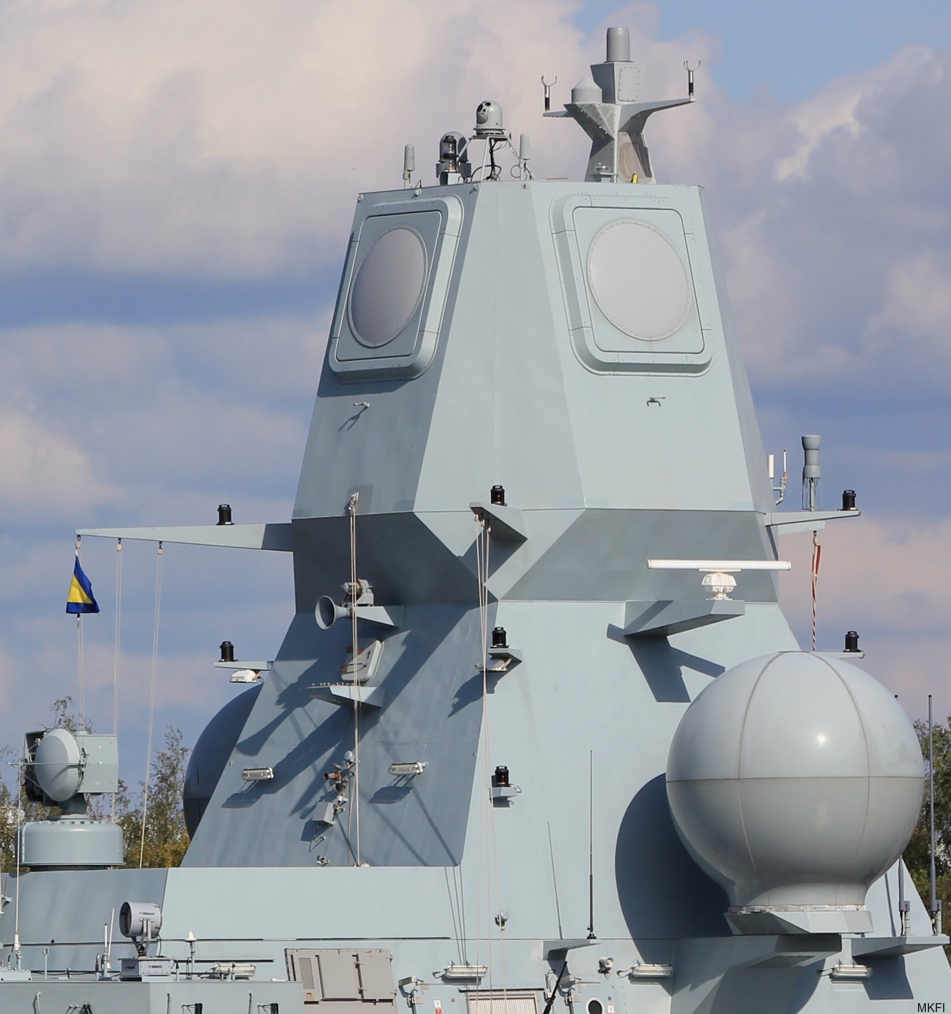iver huitfeldt class guided missile frigate royal danish navy 08x thales apar radar