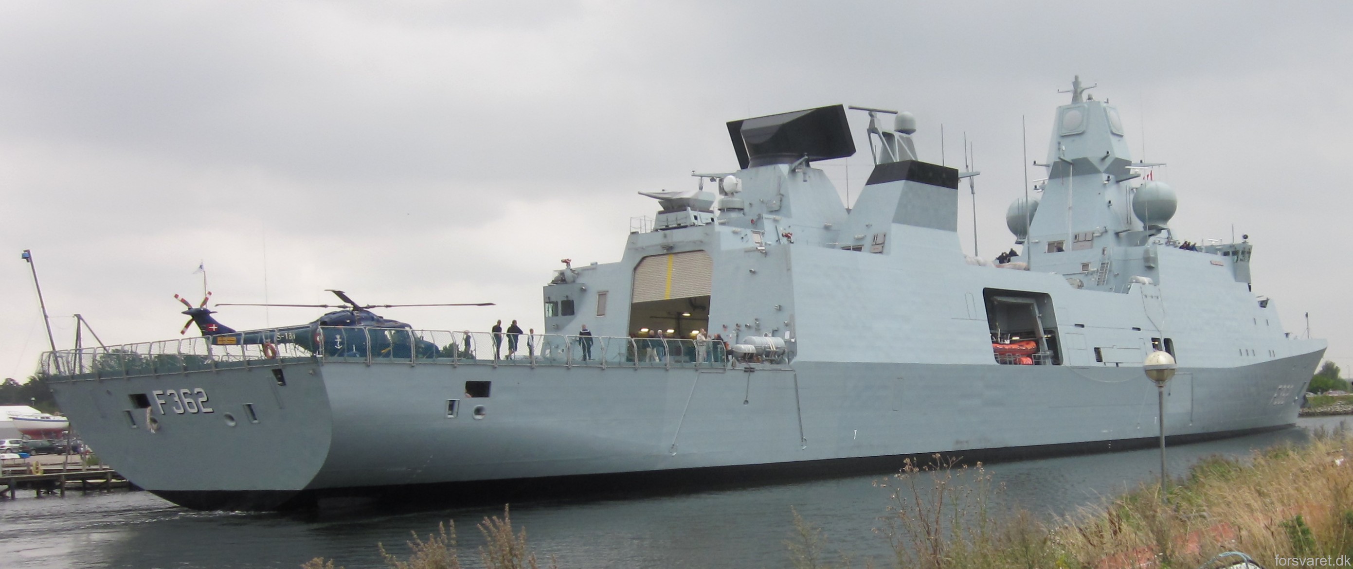 f-362 hdms peter willemoes iver huitfeldt class guided missile frigate ffg royal danish navy 61