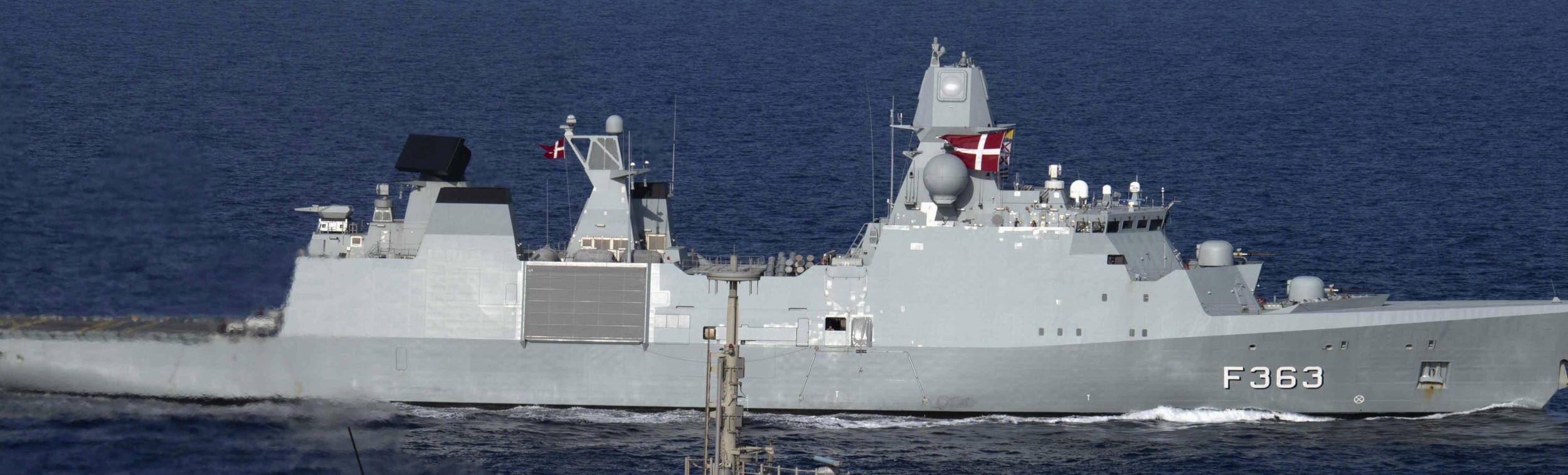 f-363 hdms niels juel iver huitfeldt class guided missile frigate ffg royal danish navy 15