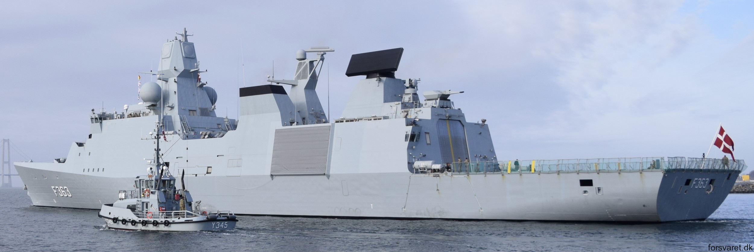 f-363 hdms niels juel iver huitfeldt class guided missile frigate ffg royal danish navy 30
