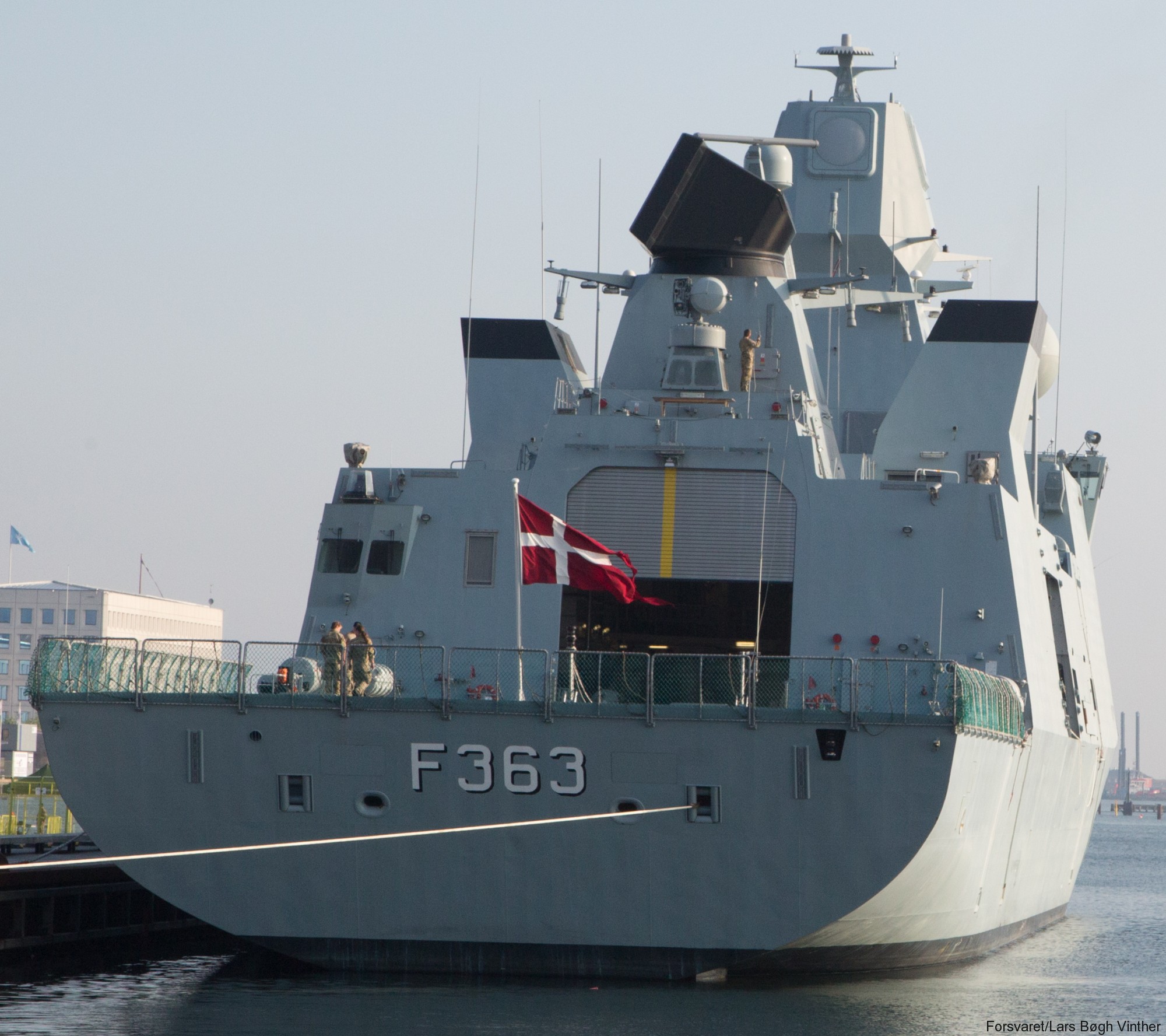 f-363 hdms niels juel iver huitfeldt class guided missile frigate ffg royal danish navy 32
