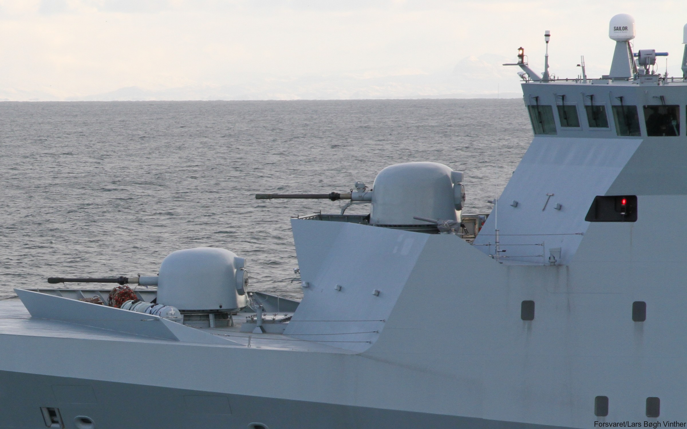 iver huitfeldt class guided missile frigate royal danish navy 45x oto melara 76/62 gun
