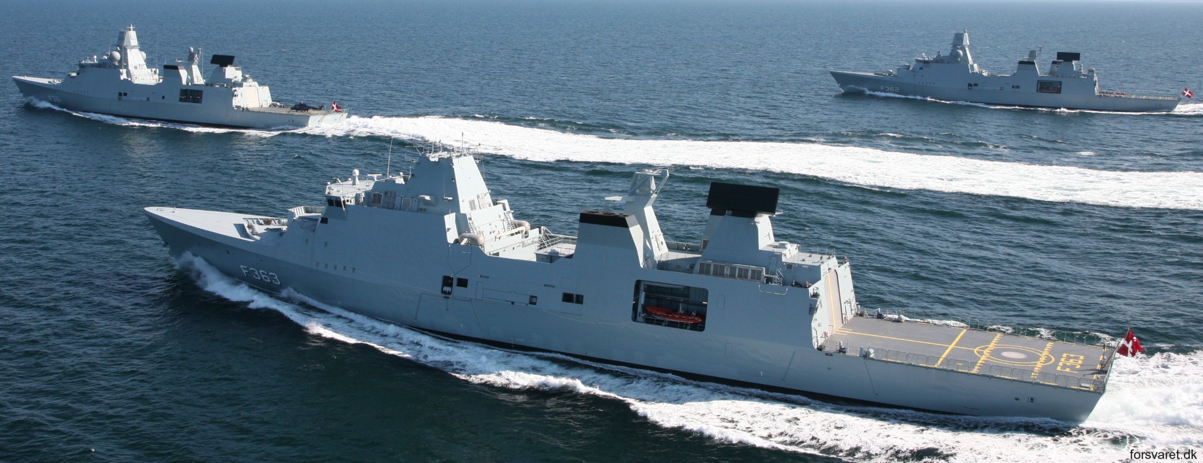 f-363 hdms niels juel iver huitfeldt class guided missile frigate ffg royal danish navy 46