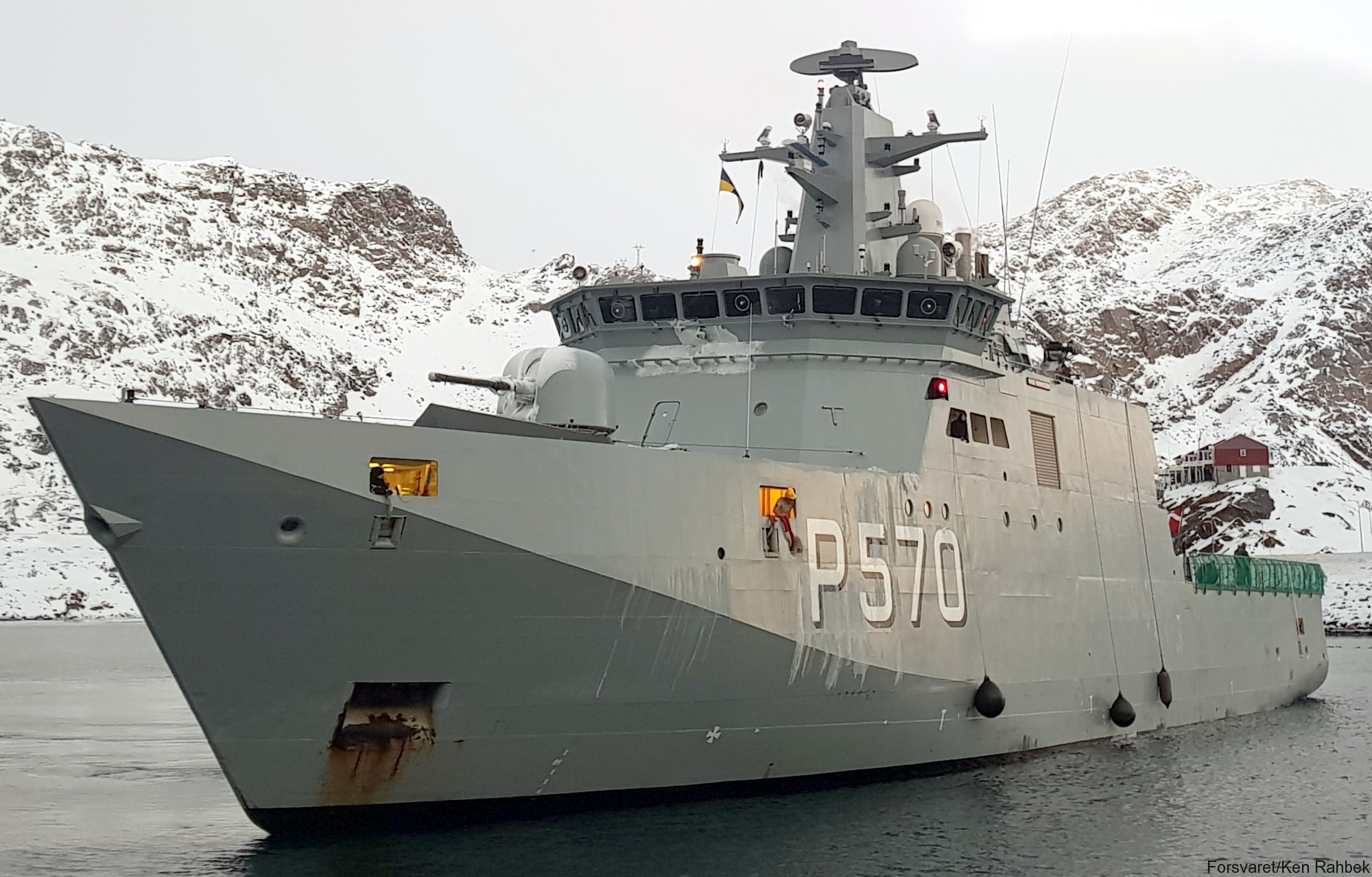 p-570 hdms knud rasmussen class offshore patrol vessel royal danish navy inspektionsfartøj 03
