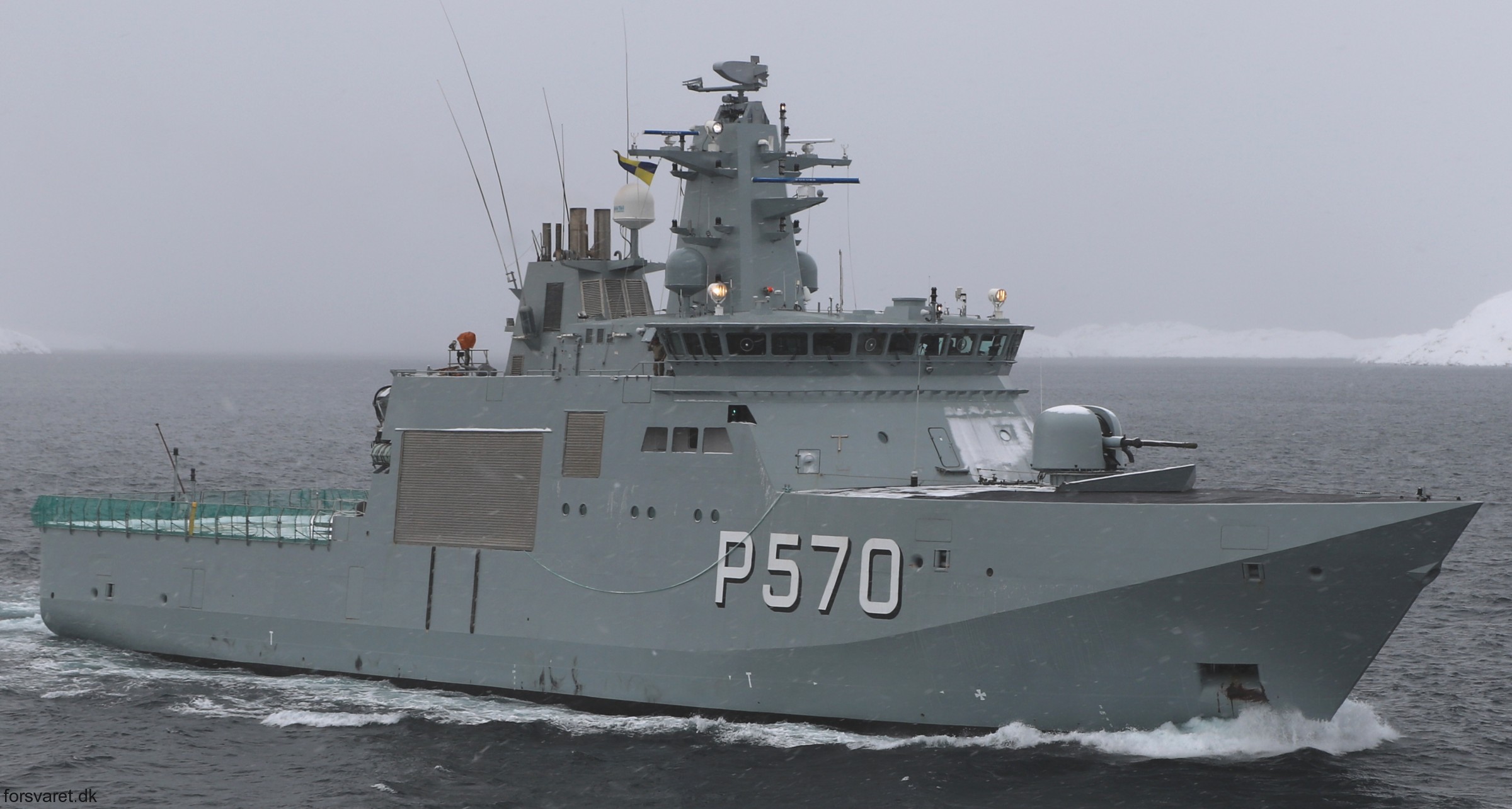 p-570 hdms knud rasmussen class offshore patrol vessel royal danish navy inspektionsfartøj 05