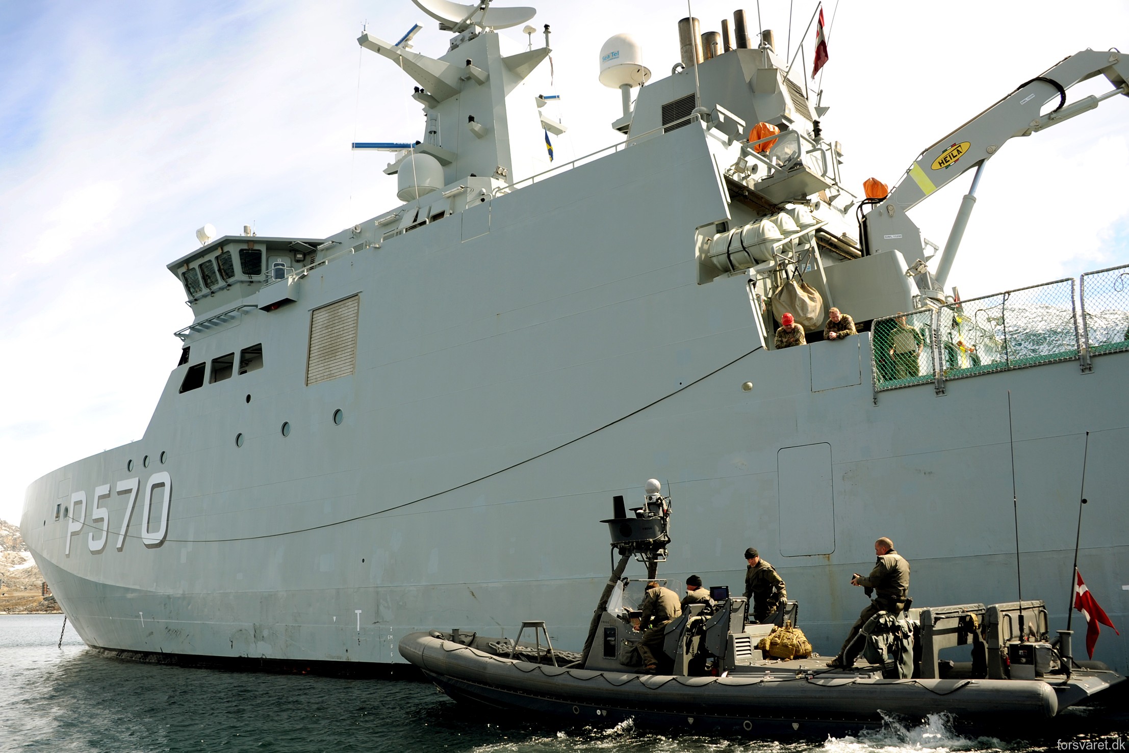 p-570 hdms knud rasmussen class offshore patrol vessel royal danish navy inspektionsfartøj 08