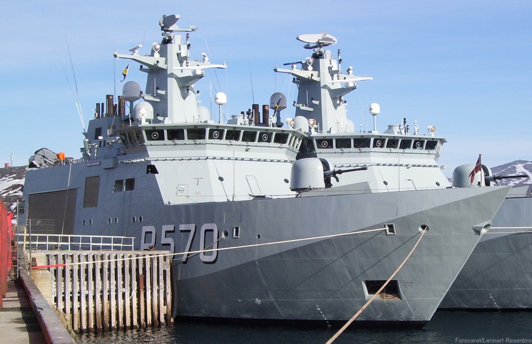 p-570 hdms knud rasmussen class offshore patrol vessel royal danish navy inspektionsfartøj 10