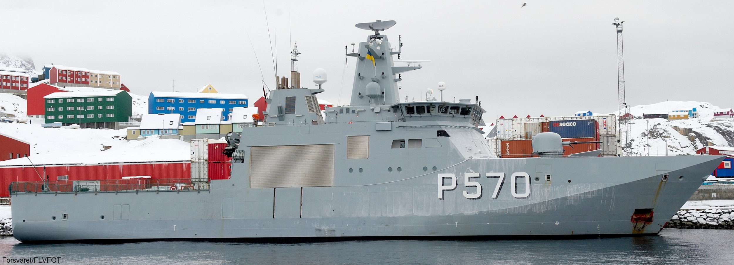p-570 hdms knud rasmussen class offshore patrol vessel royal danish navy inspektionsfartøj 14