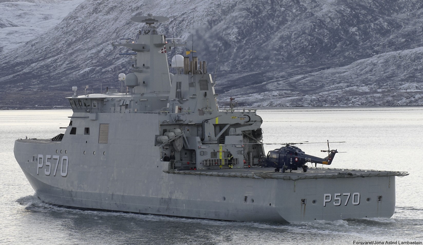 knud rasmussen class offshore patrol vessel royal danish navy p-570 hdms 15x