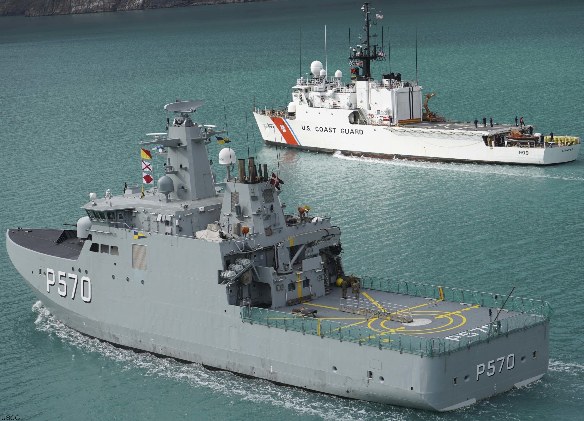 p-570 hdms knud rasmussen class offshore patrol vessel royal danish navy inspektionsfartøj 21