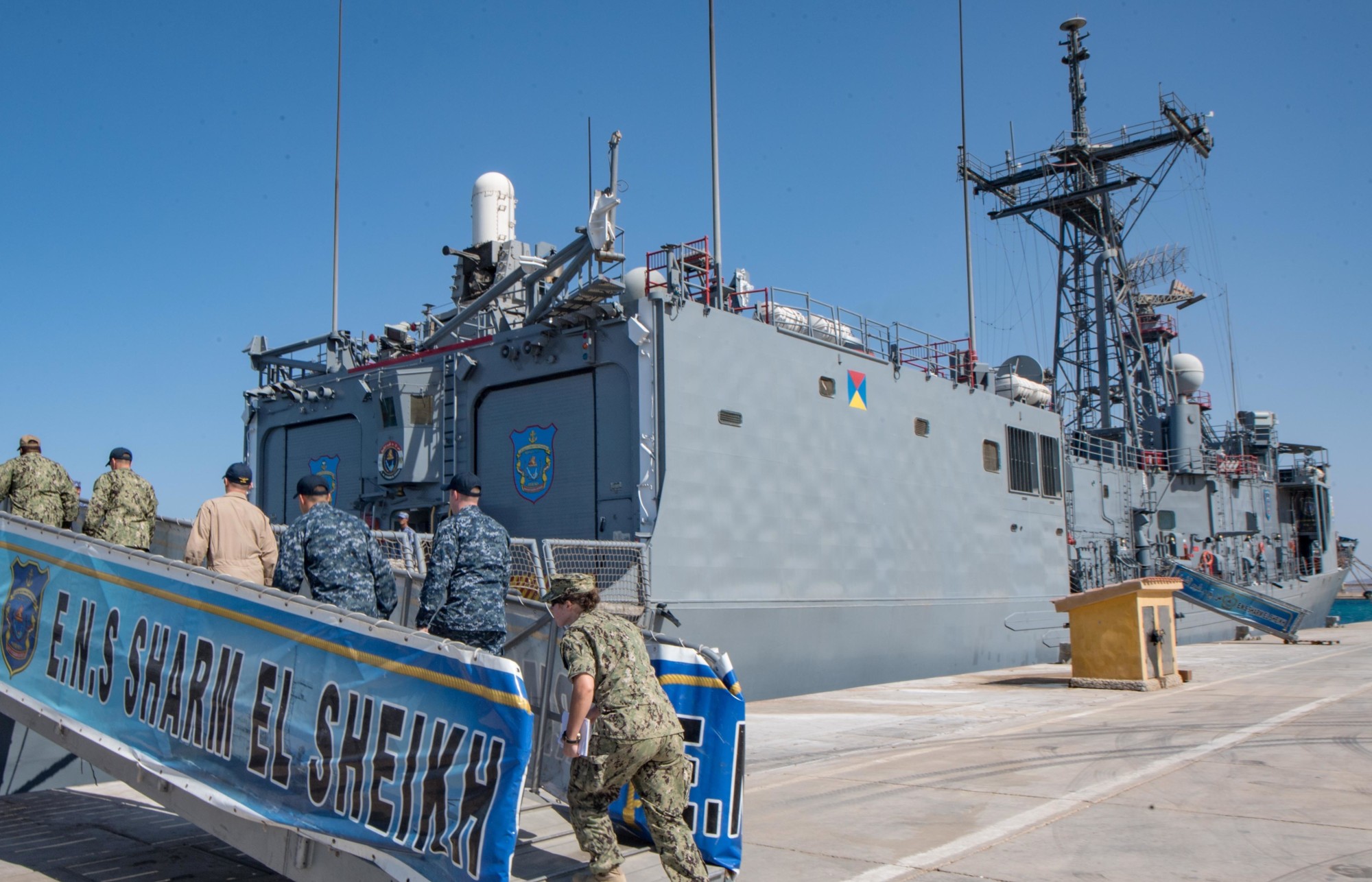 f-901 ens sharm el-sheik perry class frigate egyptian naval force navy 02