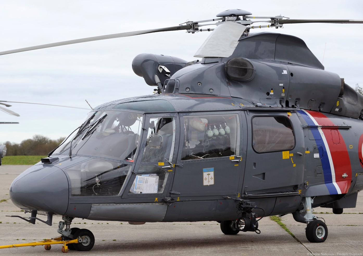 sa 365 dauphin helicopter french navy marine nationale aeronavale flottille 35f 28