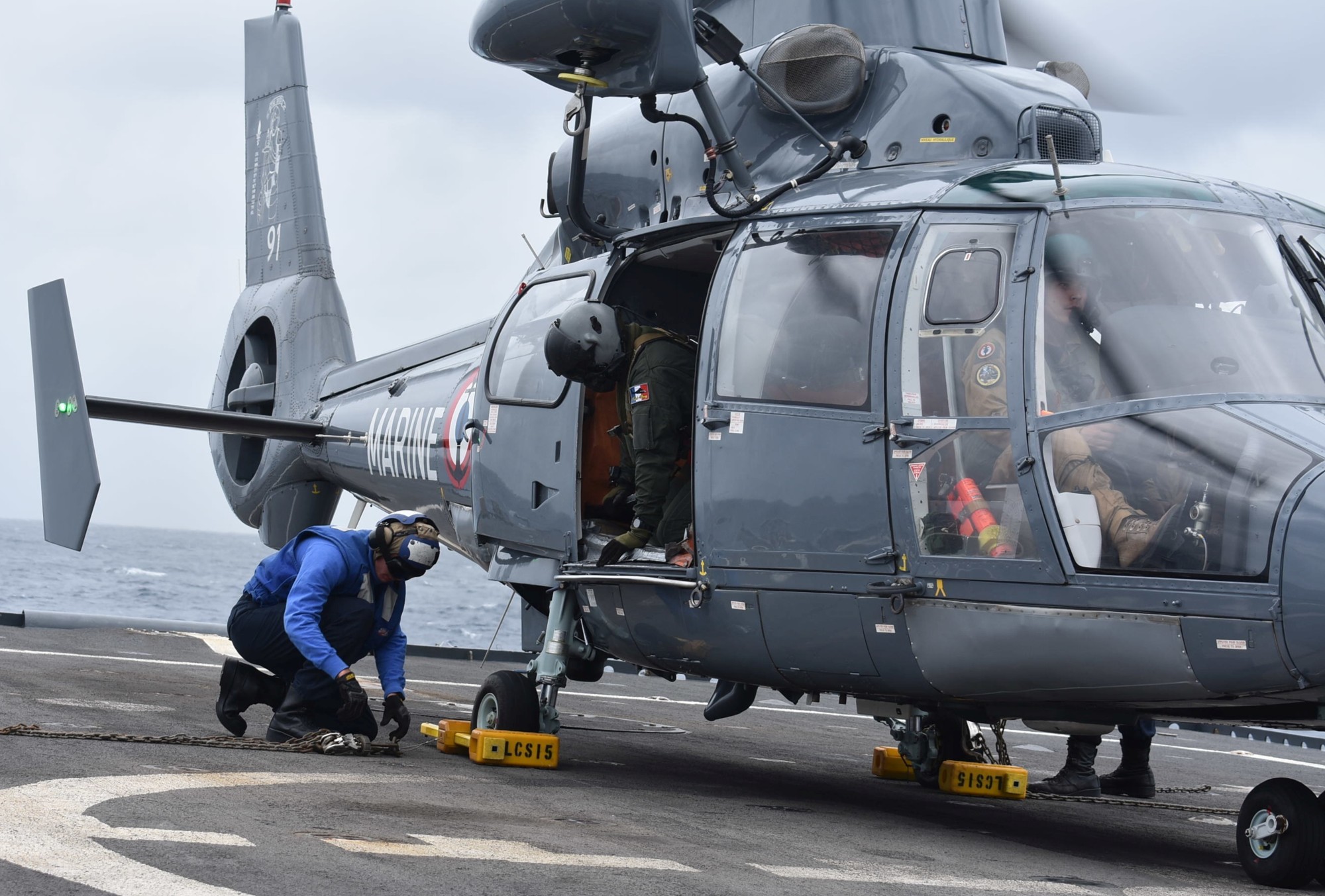 sa365n dauphin helicopter flottille 35f french navy marine nationale 6091 50