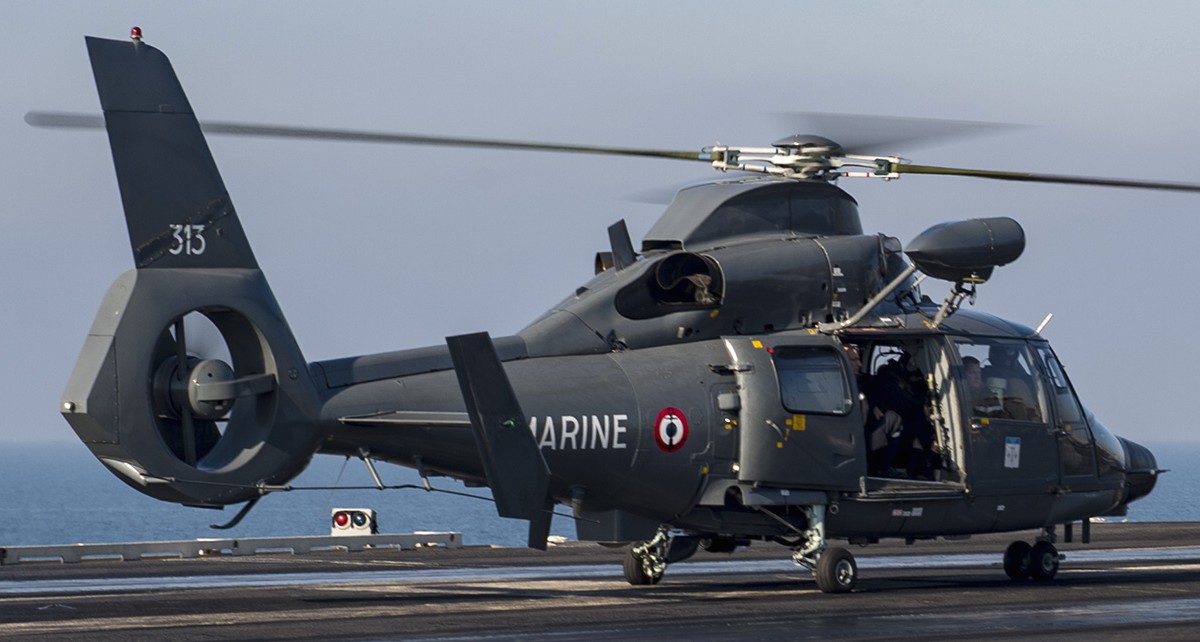 sa365f dauphin helicopter flottille 35f french navy marine nationale 6313 64