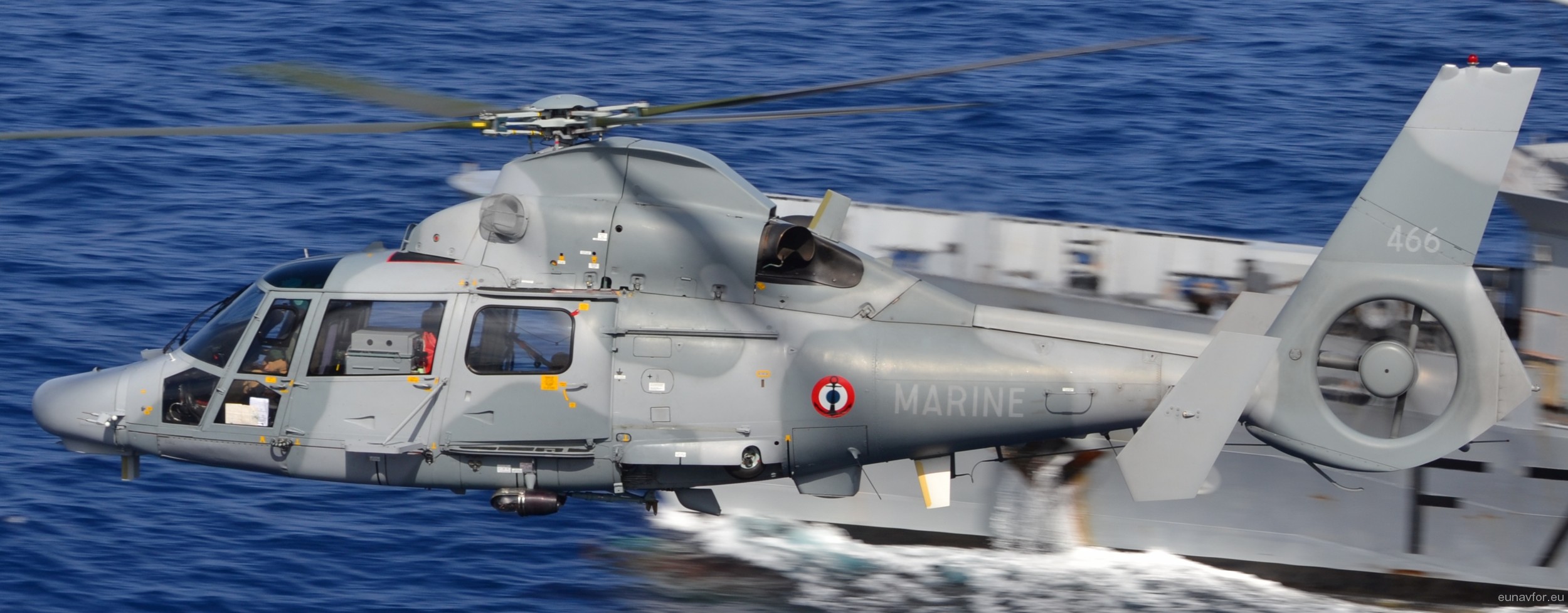 as-565sa panther helicopter french navy marine nationale flottille 36f ban hyeres toulon 466 07