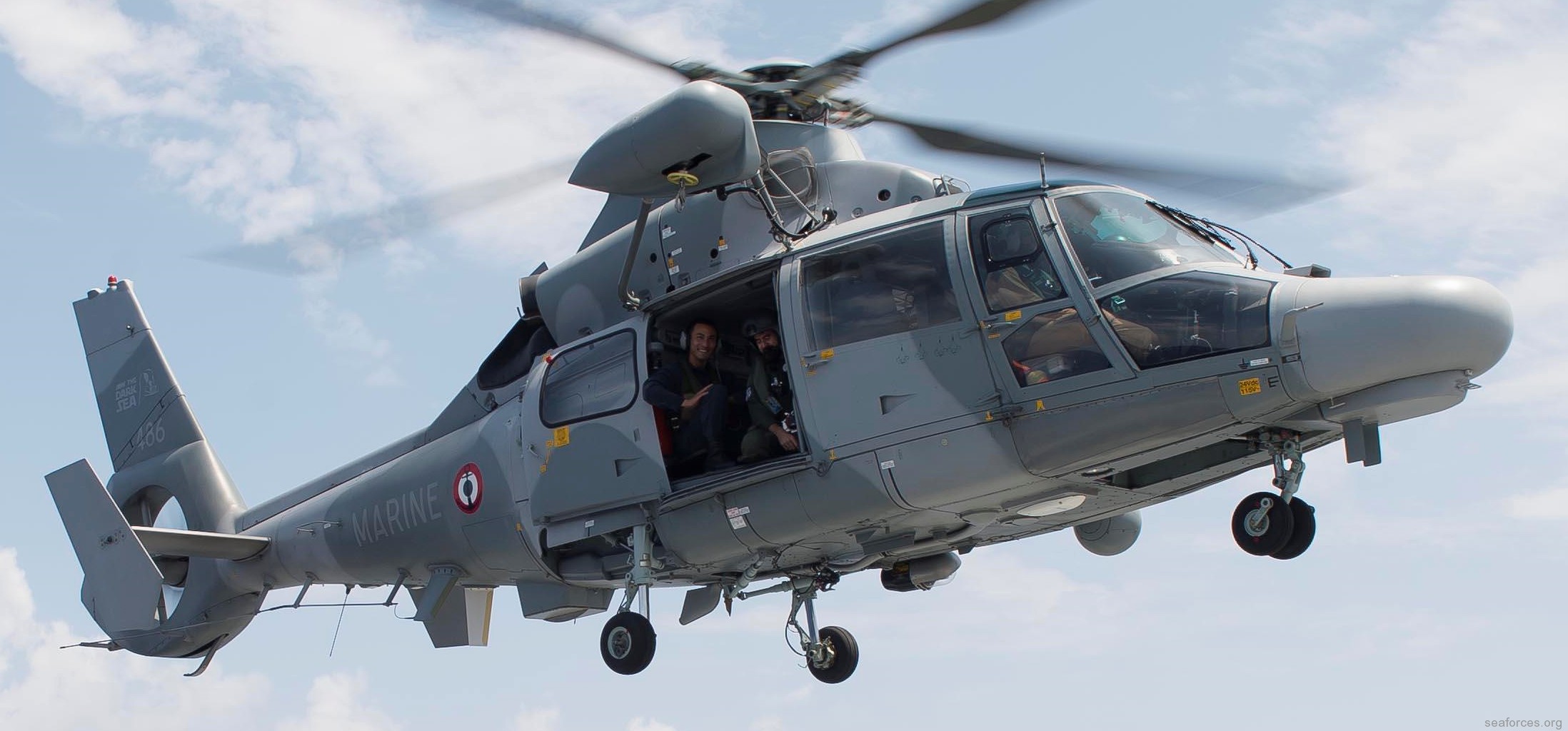 as565 panther helicopter french navy marine nationale aeronavale flottille 09