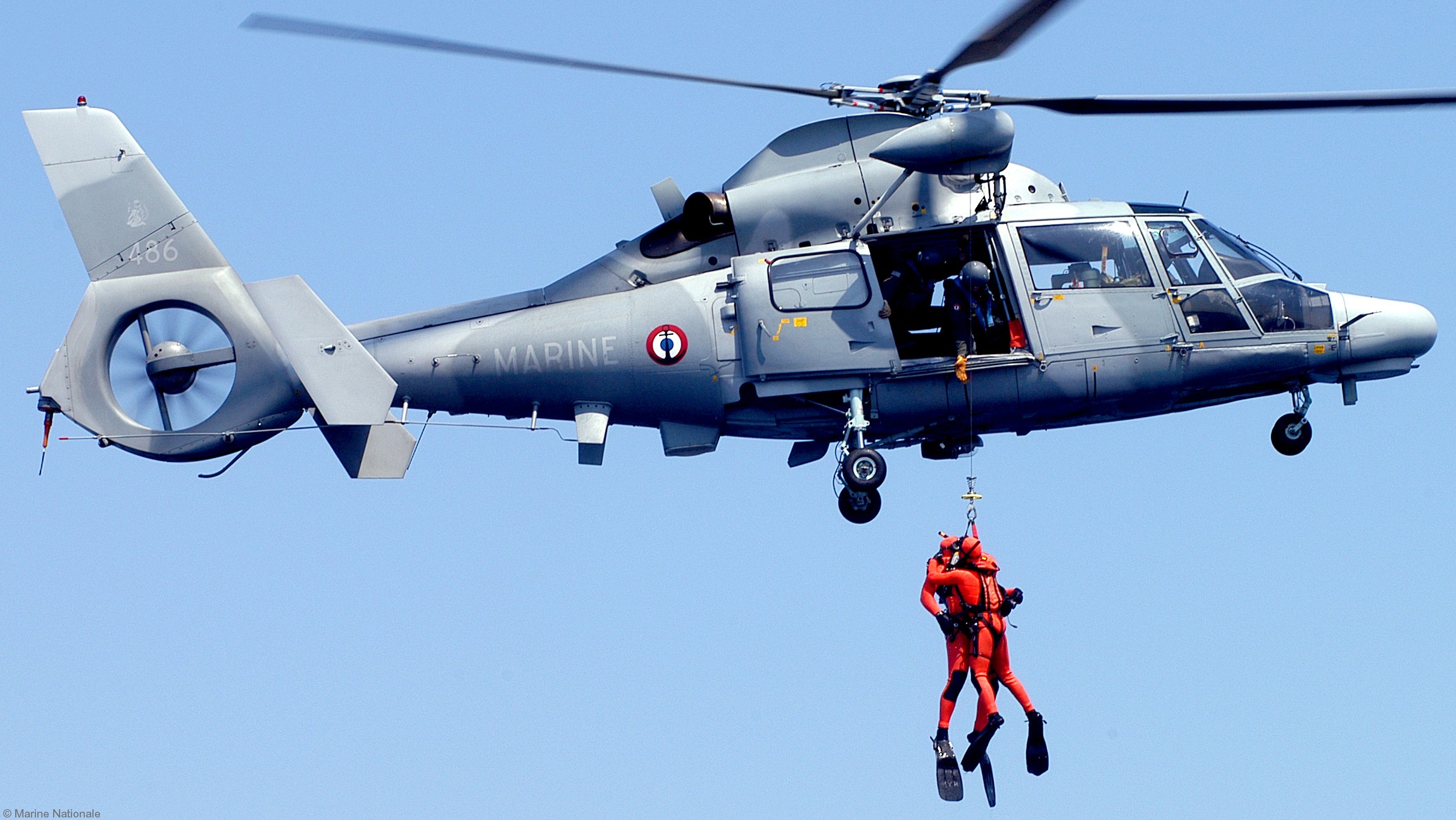 as565 panther helicopter french navy marine nationale aeronavale flottille 11