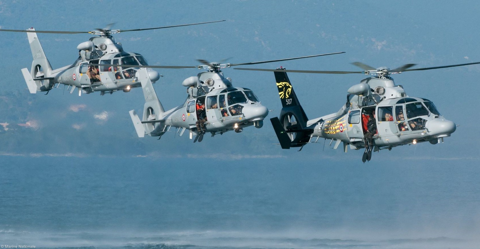 as565 panther helicopter french navy marine nationale aeronavale flottille 36f eurocopter airbus hyeres toulon