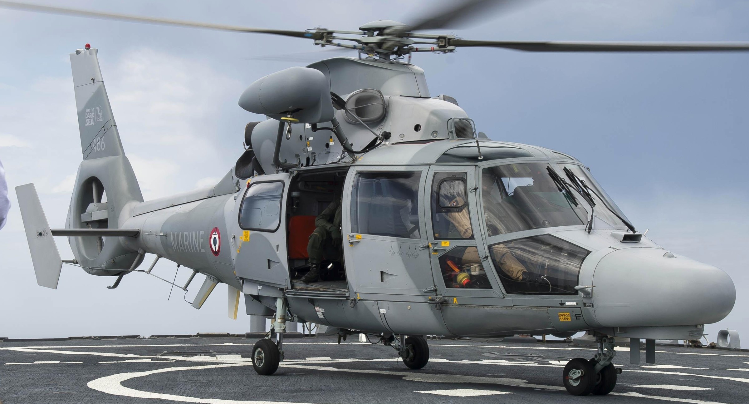 as-565sa panther helicopter french navy marine nationale flottille 36f ban hyeres toulon 43