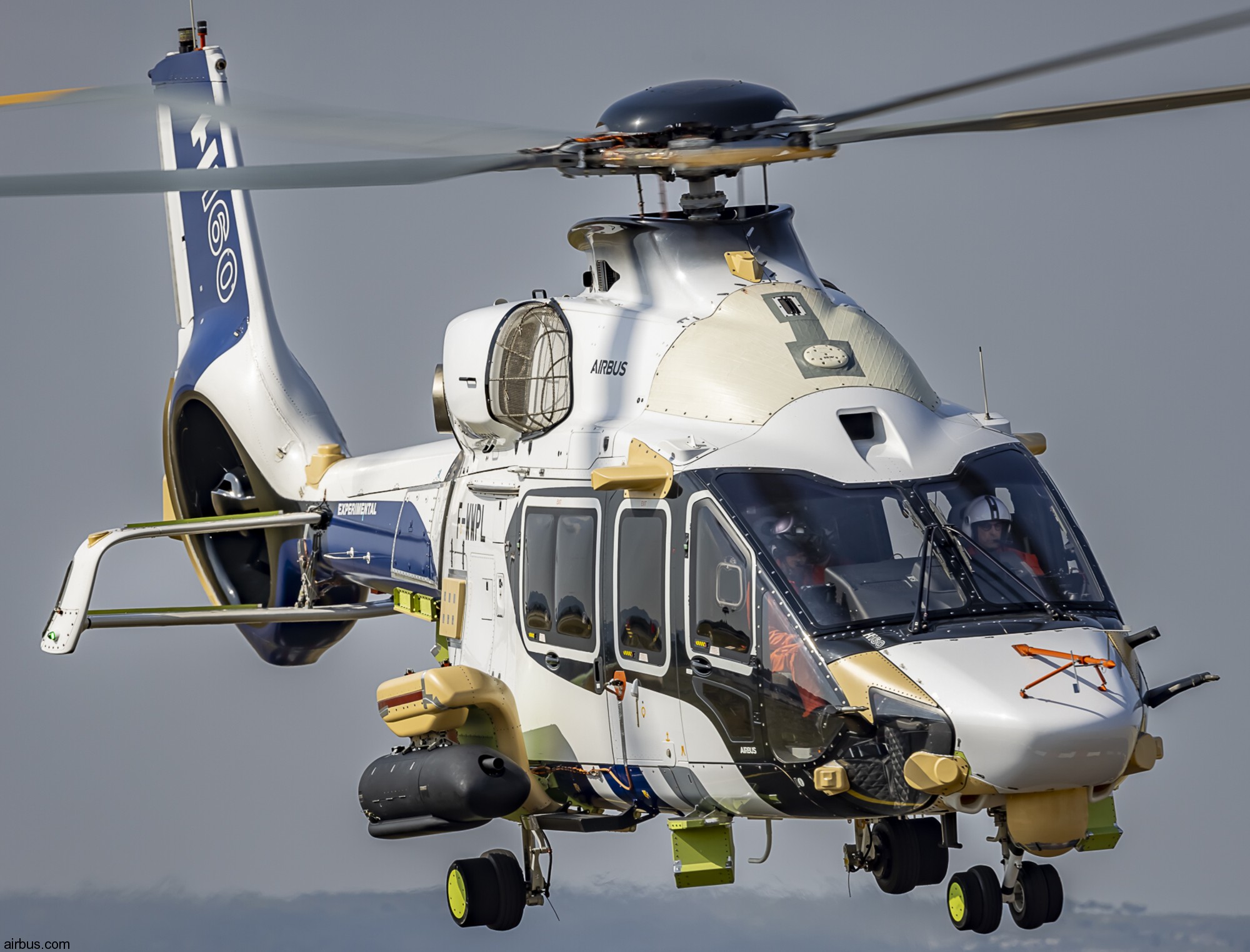 h160m guepard helicopter french navy marine nationale airbus armament systems flight tests 10
