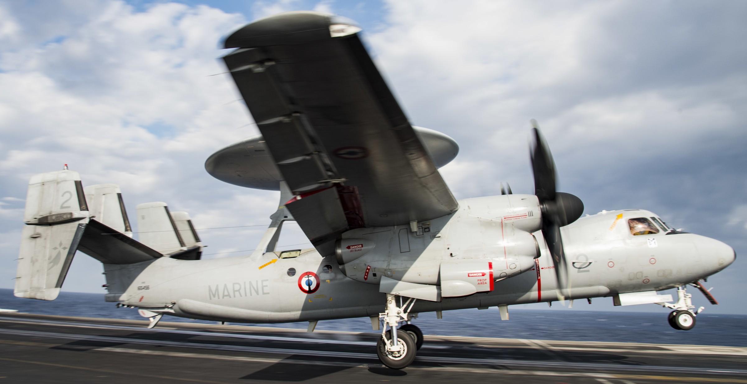 e-2c hawkeye french navy marine nationale grumman aeronavale flottille 4f aircraft carrier charles de gaulle r-91 36