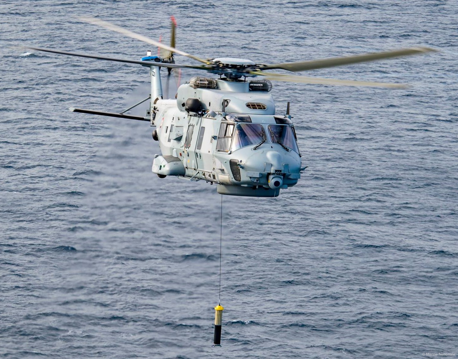 nh90 caiman nfh helicopter french navy marine nationale aeronavale flottille 31f 33f 29 asw dipping sonar