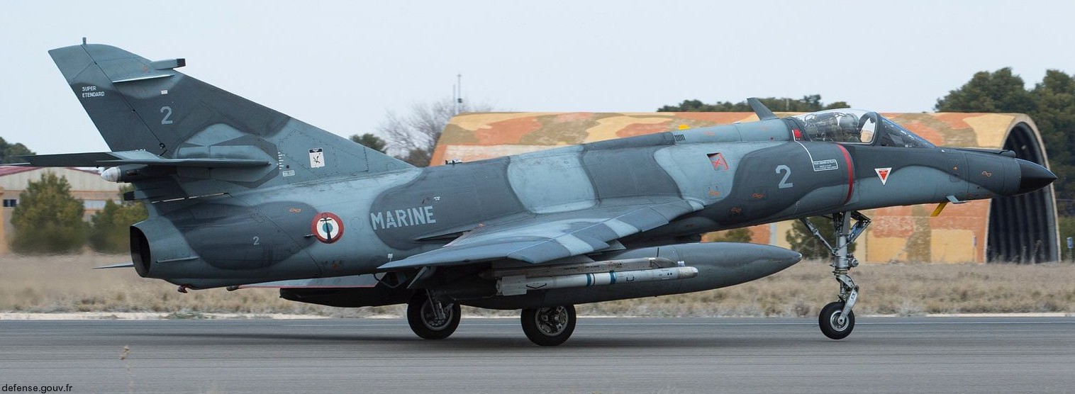 super etendard attack aircraft dassault french navy marine nationale flottille carrier 2-02