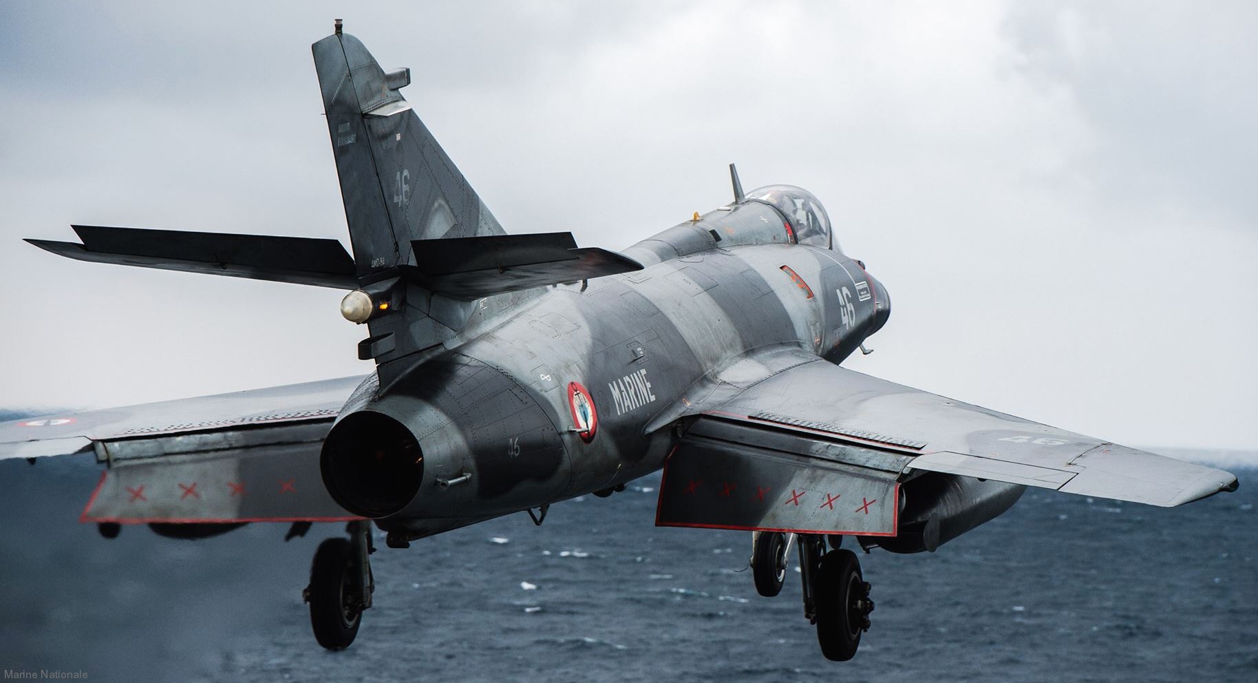 super etendard attack aircraft dassault french navy marine nationale flottille carrier 46-03