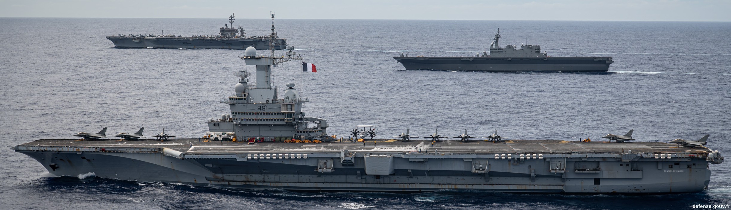 r91 fs charles de gaulle aircraft carrier french navy porte avion marine nationale 107