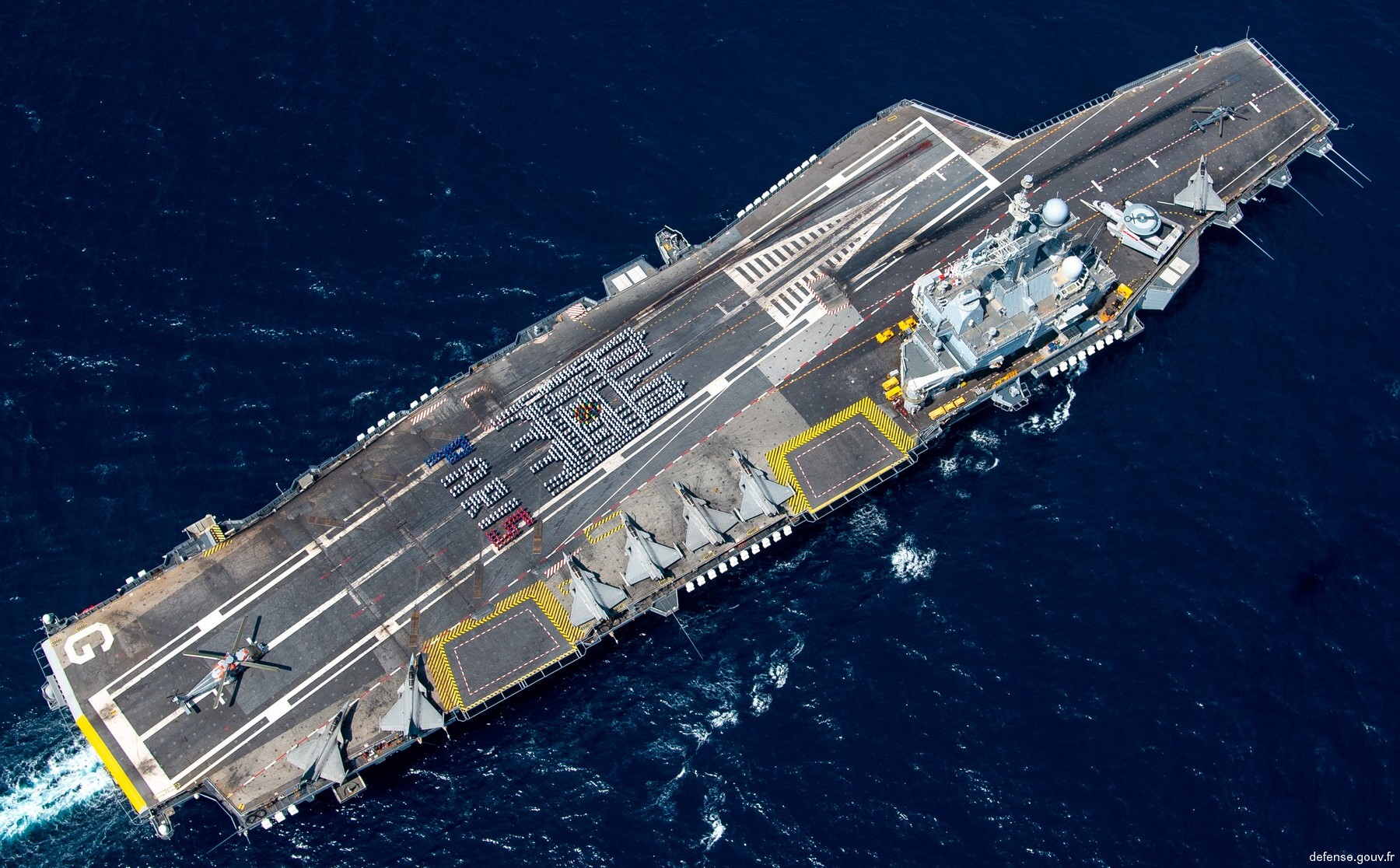 r91 fs charles de gaulle aircraft carrier french navy porte avion marine nationale notre dame 117