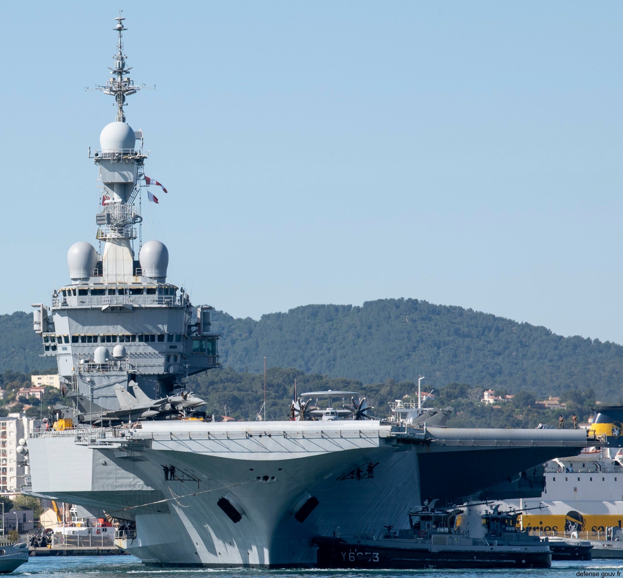 r91 fs charles de gaulle aircraft carrier french navy porte avion marine nationale toulon 118