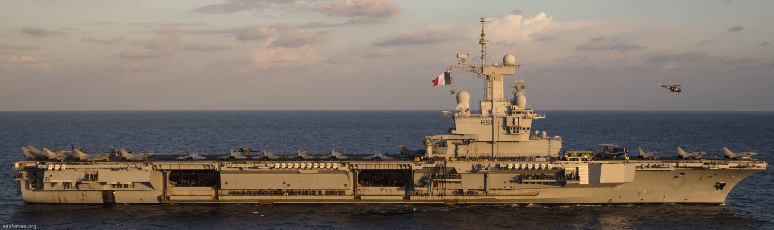  r-91 fs charles de gaulle aircraft carrier french navy 44