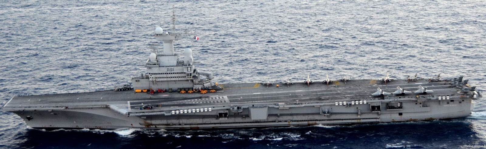  r-91 fs charles de gaulle aircraft carrier french navy 56