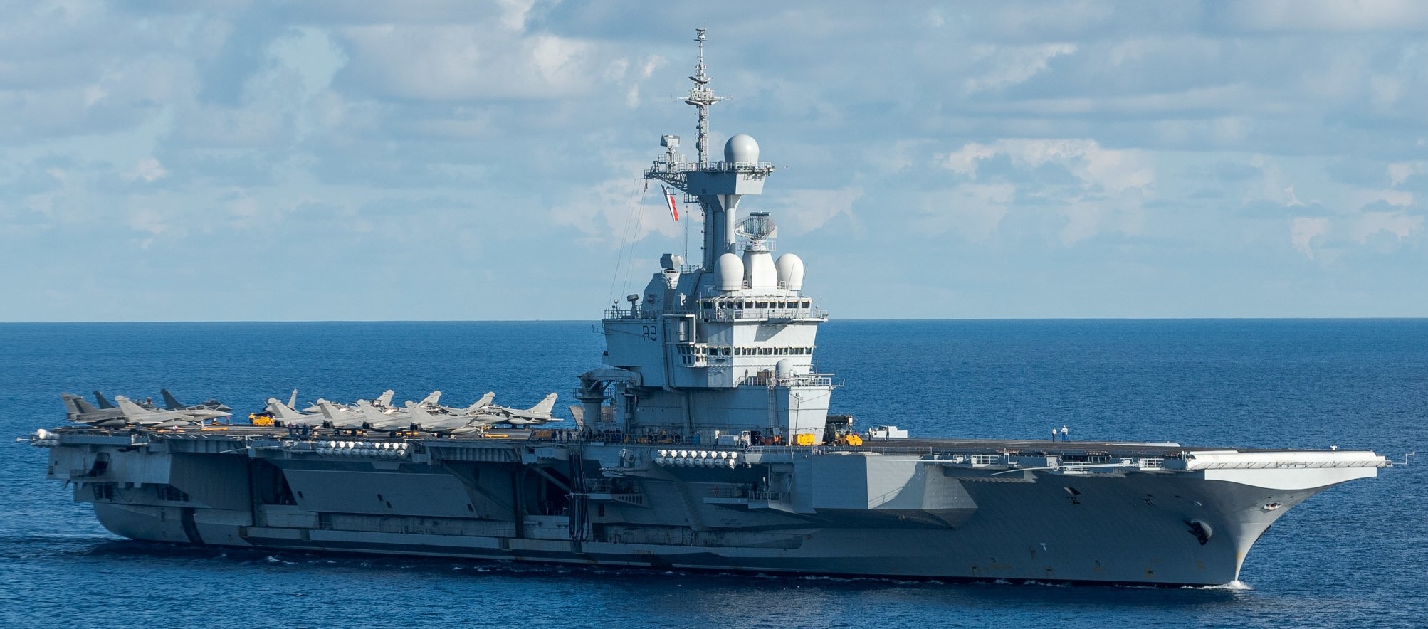 r-91 fs charles de gaulle aircraft carrier french navy marine nationale 60