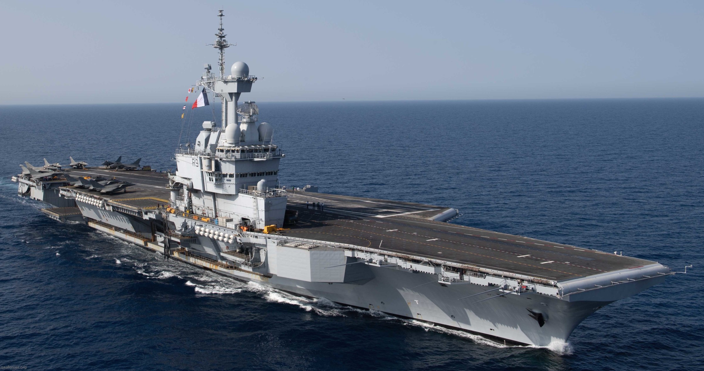 r-91 fs charles de gaulle aircraft carrier french navy marine nationale 63 rafale-m