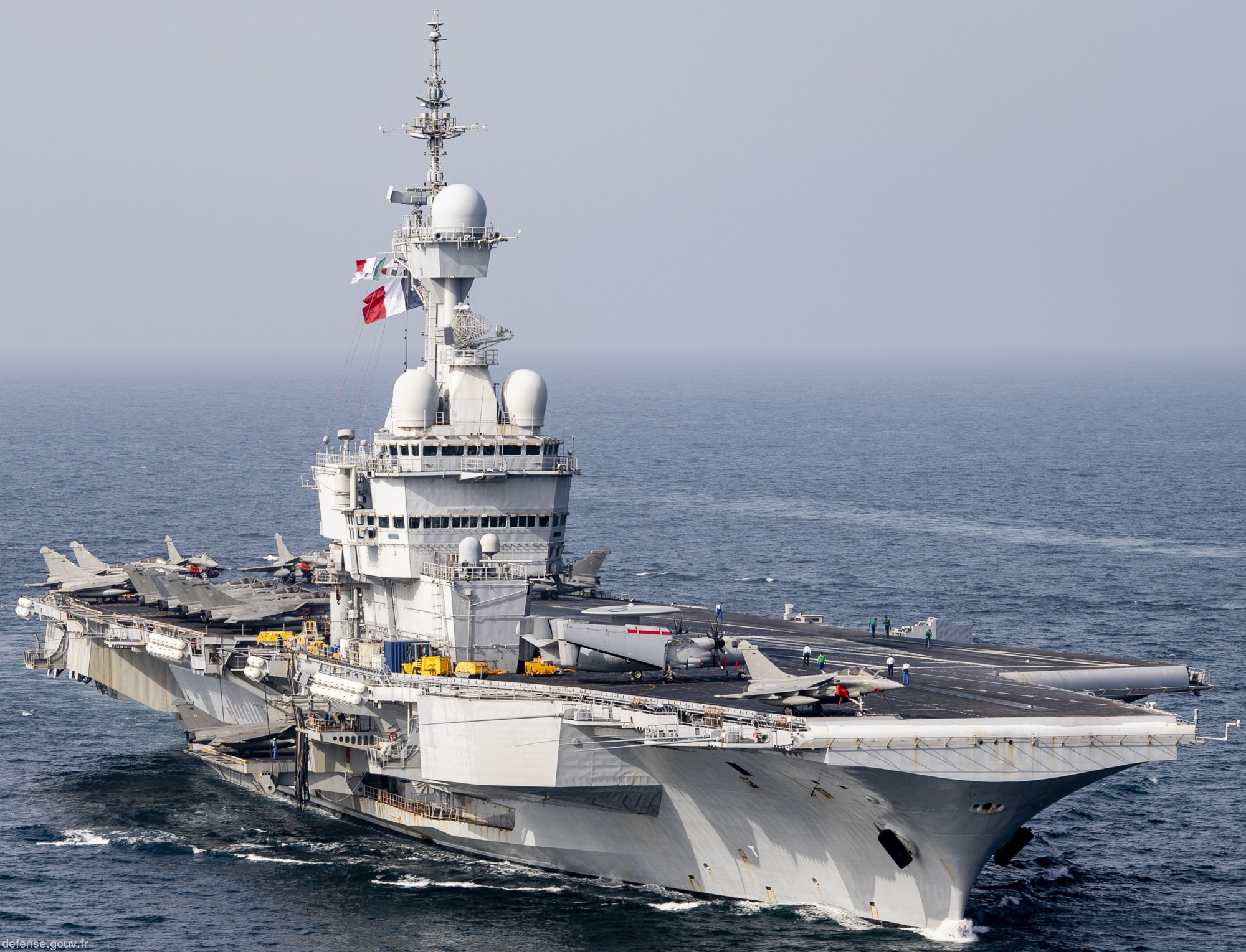 r-91 fs charles de gaulle aircraft carrier french navy porte avions 89