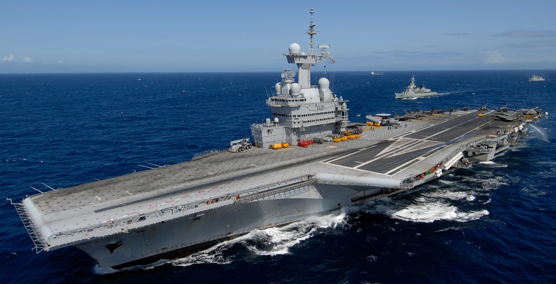 r-91 fs charles de gaulle aircraft carrier french navy porte avions 97