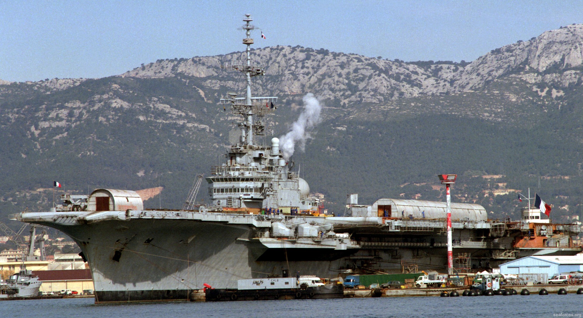 FS Foch R-99 aircraft carrier French Navy Marine Nationale