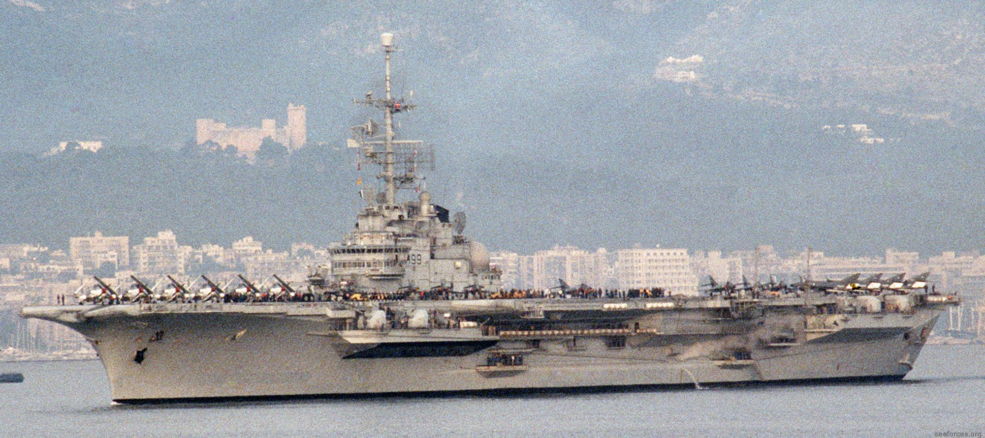 r-99 fs foch aircraft carrier french navy marine nationale 06