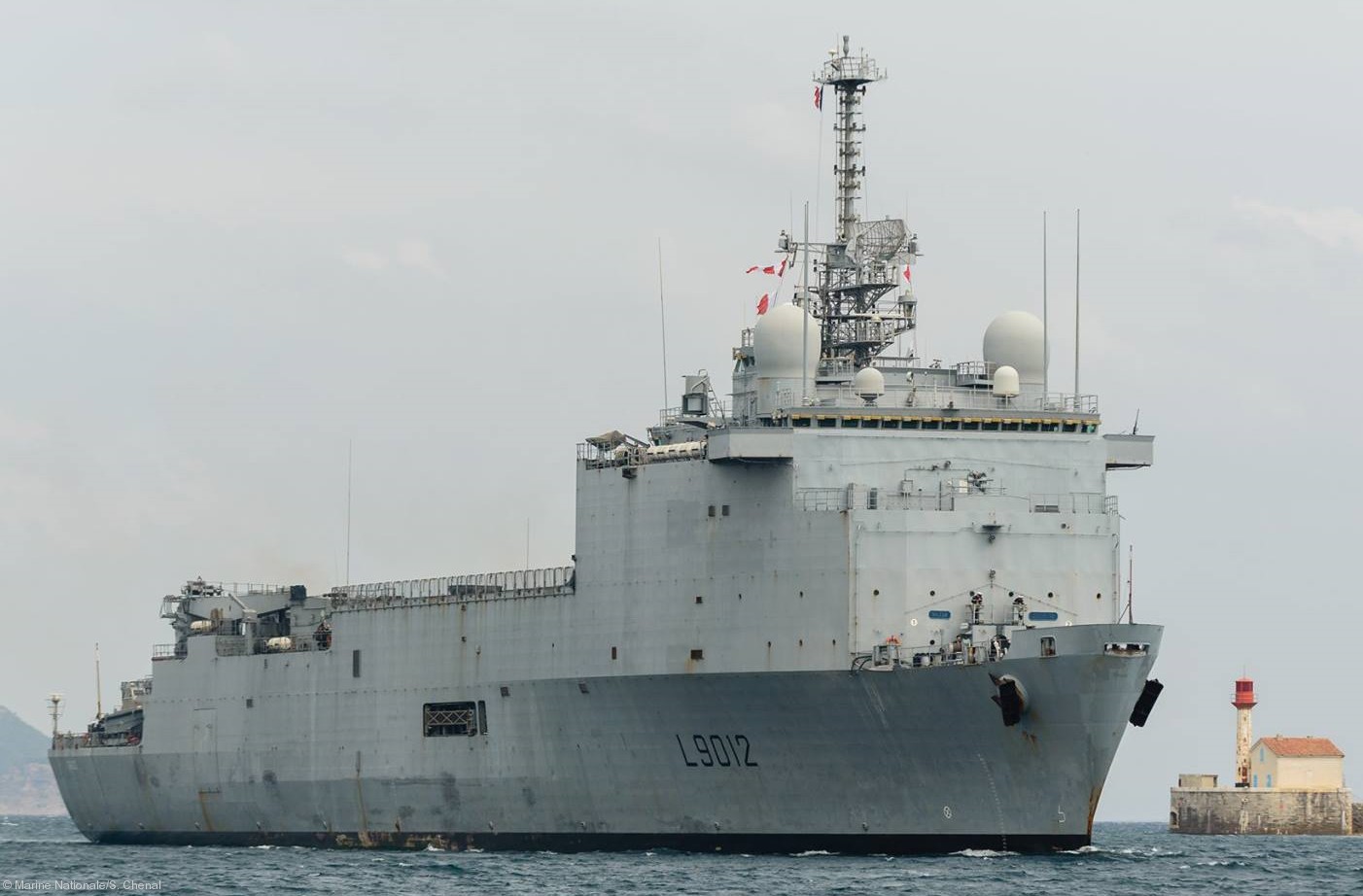 l-9012 fs siroco foudre class amphibious landing ship lpd french navy marine nationale 02