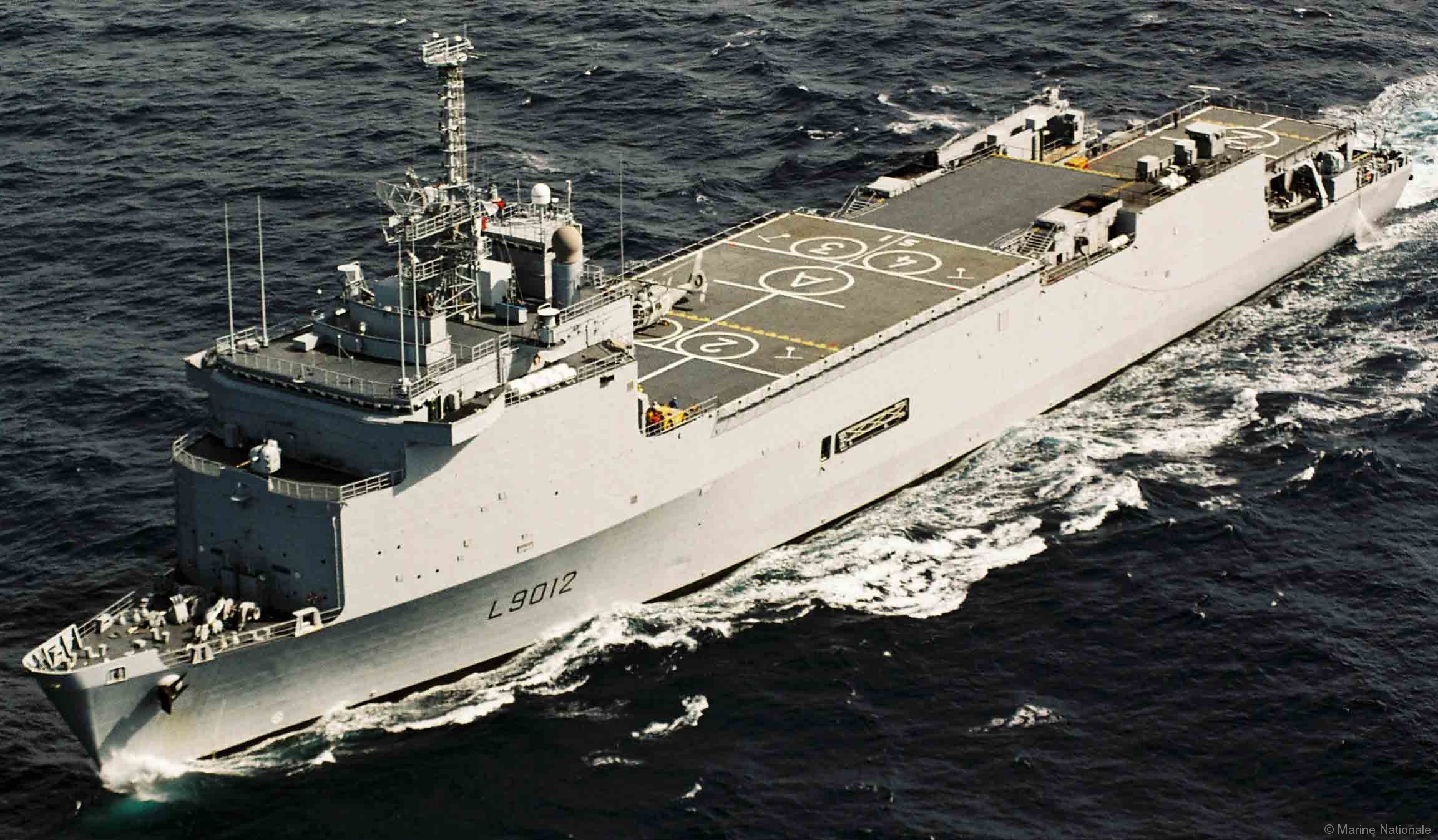 foudre class amphibious landing ship lpd platform dock french navy marine nationale transport de chaland de débarquement tcd l-9012 siroco 04
