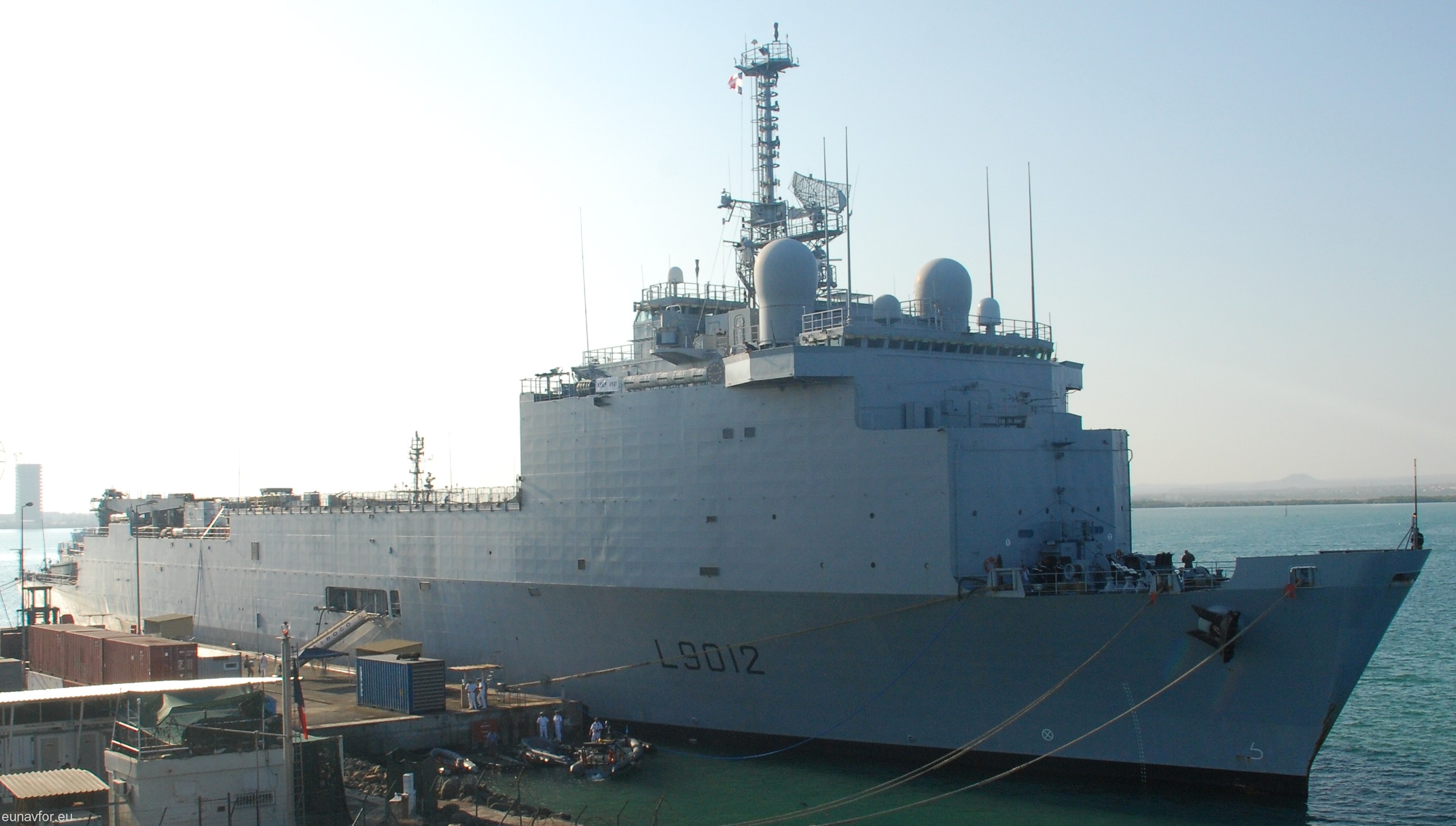 l-9012 fs siroco foudre class amphibious landing ship lpd french navy marine nationale 06 eunavfor