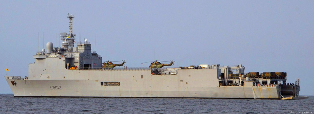 l-9012 fs siroco foudre class amphibious landing ship lpd french navy marine nationale 10