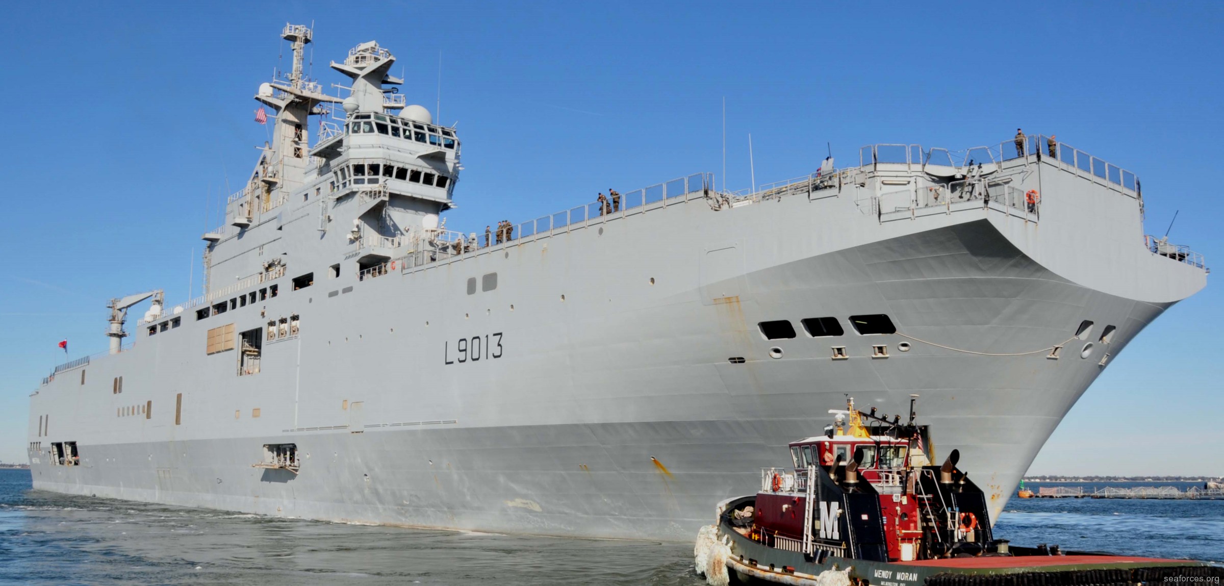 l-9013 fs mistral amphibious assault command ship french navy marine nationale 28