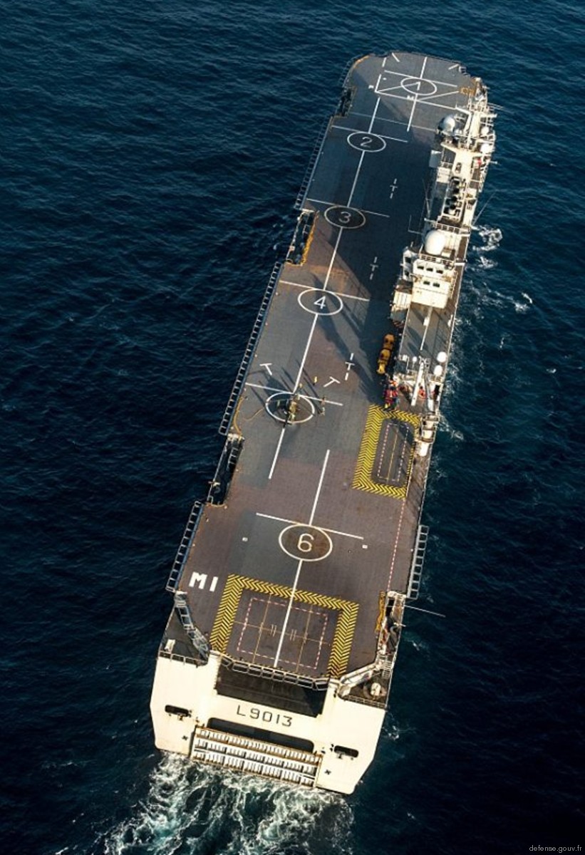 l-9013 fs mistral amphibious assault command ship french navy marine nationale 35