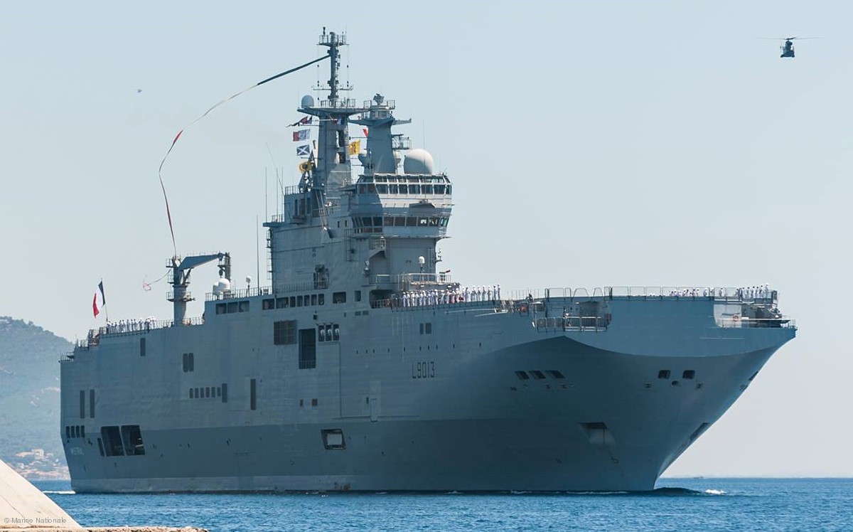l-9013 fs mistral amphibious assault command ship french navy marine nationale 38