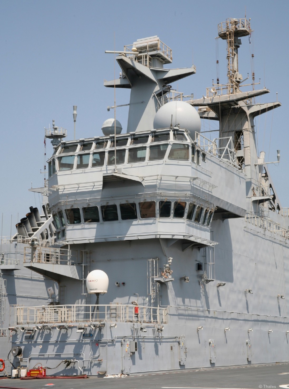 l-9013 fs mistral amphibious assault command ship french navy marine nationale 45