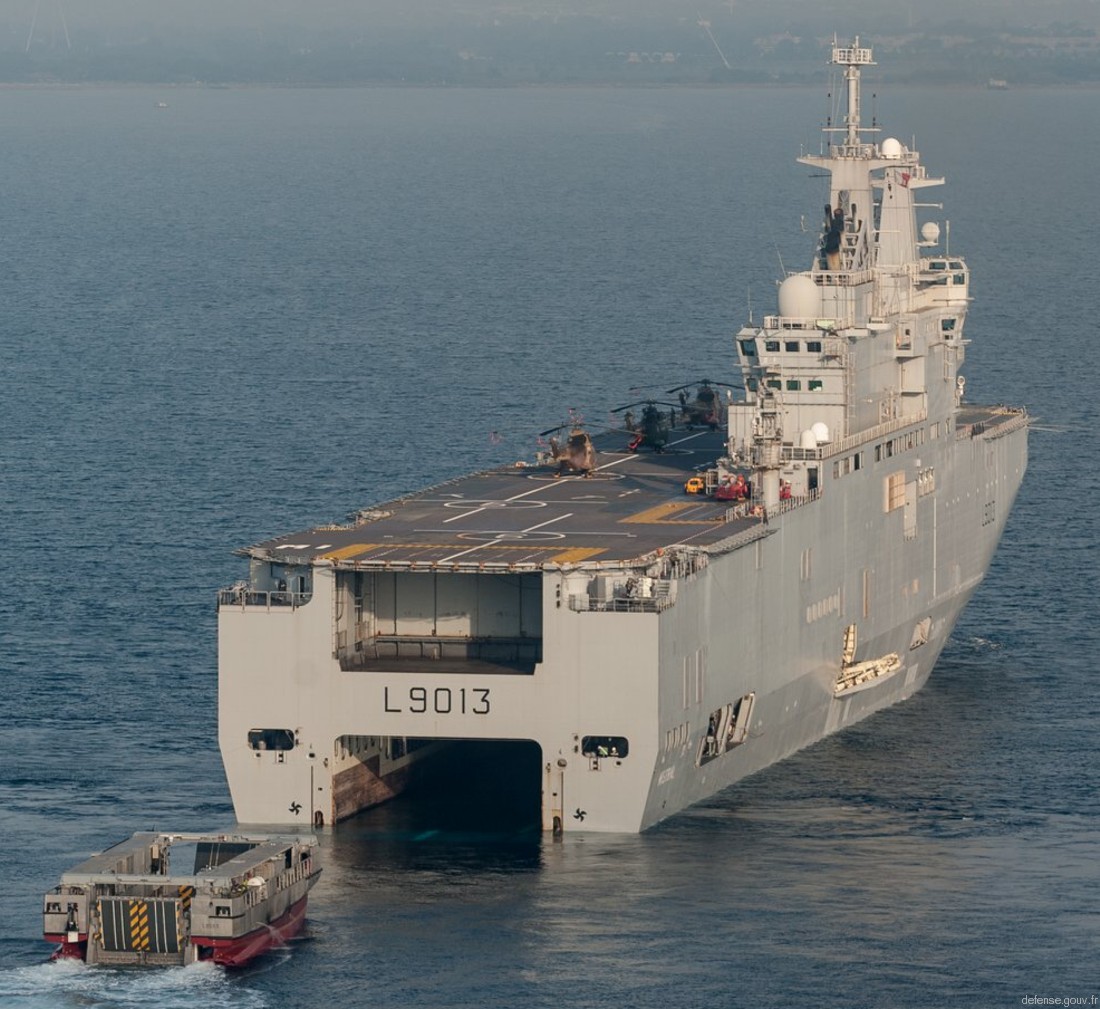 l-9013 fs mistral amphibious assault command ship french navy marine nationale 62